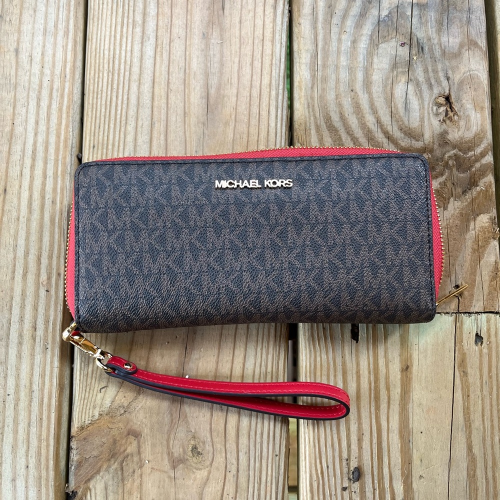 Michael Kors wristlet wallet